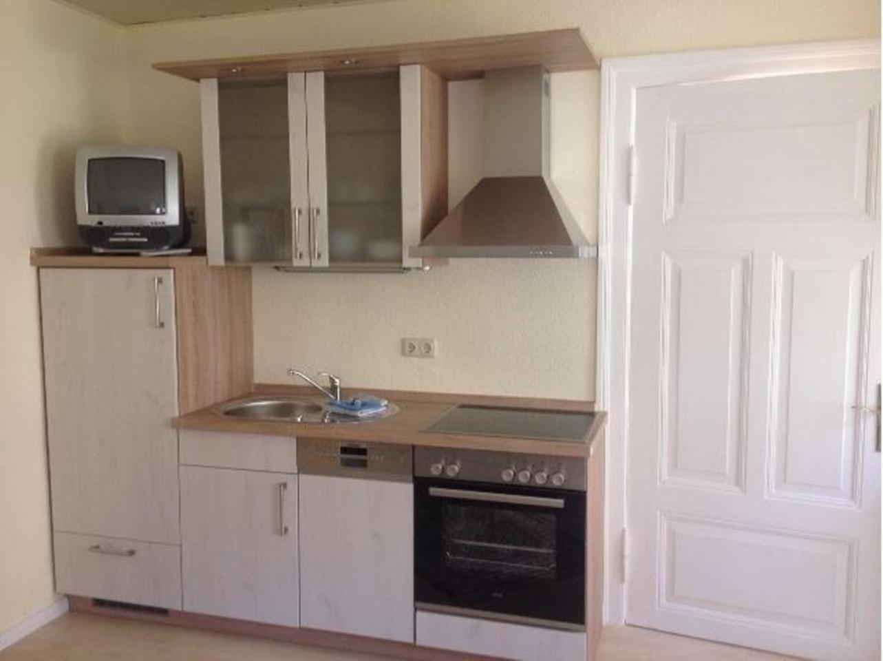 Ferienwohnung Kati ツィノヴィッツ エクステリア 写真